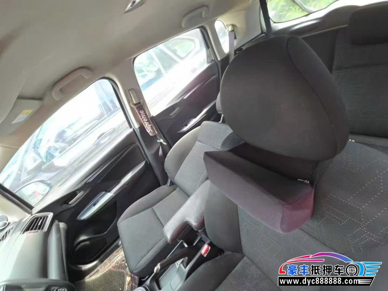 18年本田飞度轿车抵押车出售