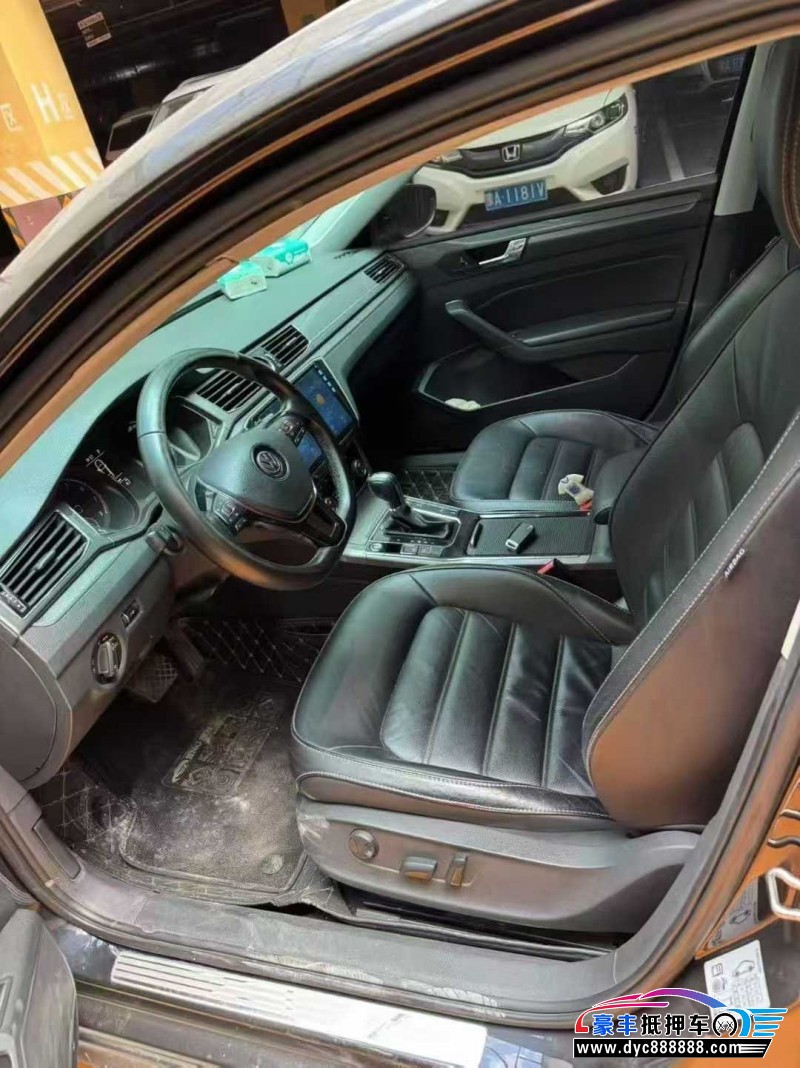 17年大众帕萨特轿车抵押车出售