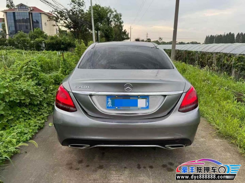 19年奔驰C轿车抵押车出售