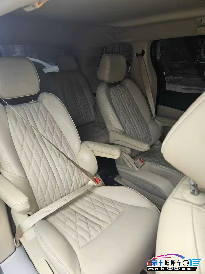 23年别克GL8轿车抵押车出售