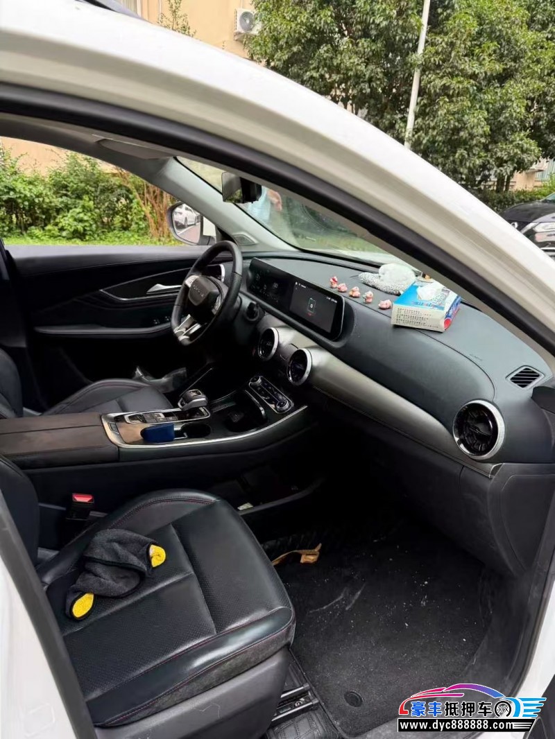 23年东风风行T5轿车抵押车出售