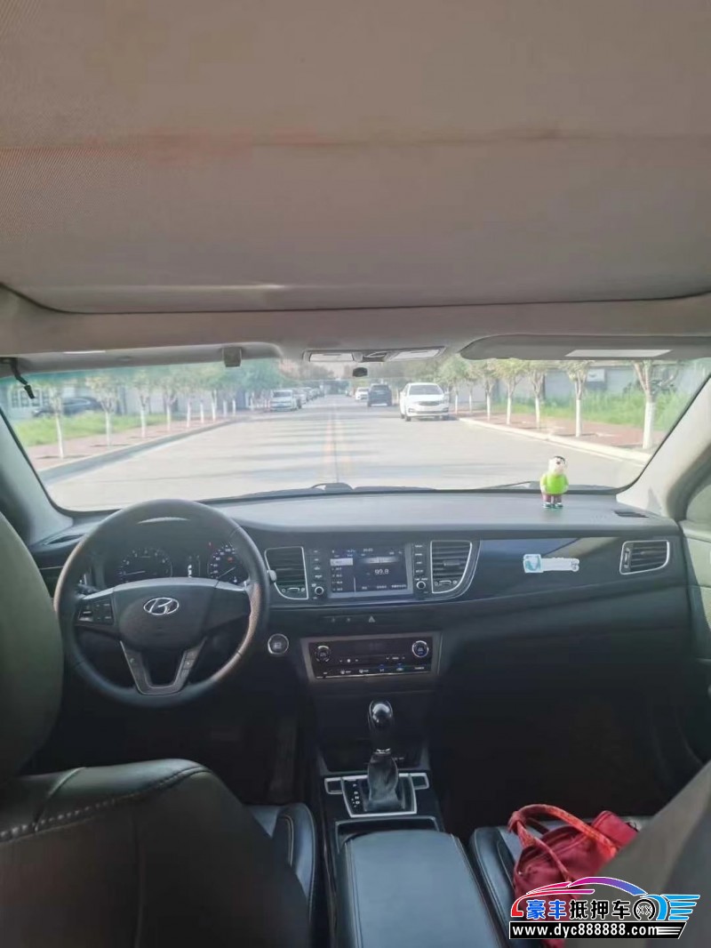 16年现代名图轿车抵押车出售