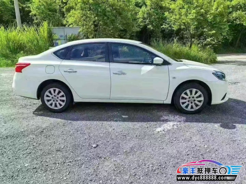 21年日产轩逸轿车抵押车出售