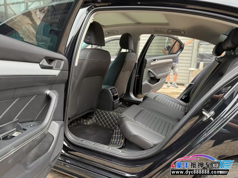 24年大众迈腾轿车抵押车出售