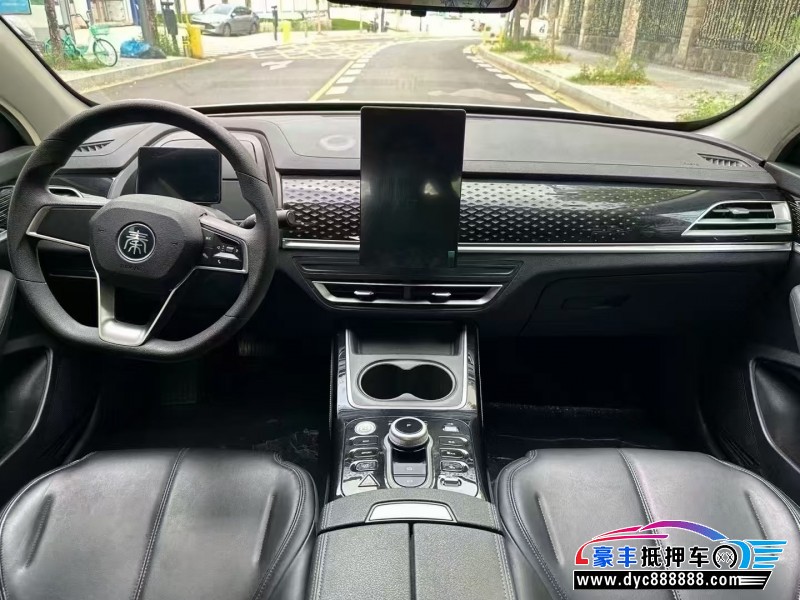 24年比亚迪秦轿车抵押车出售