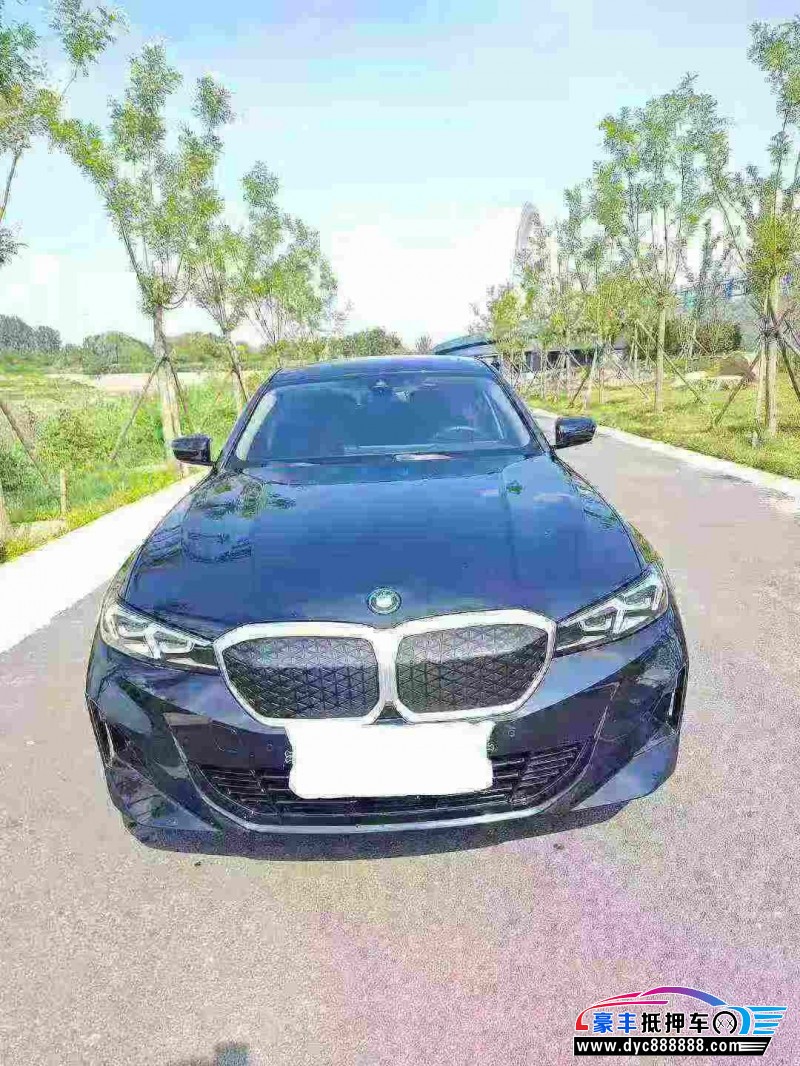 25年宝马i3轿车抵押车出售