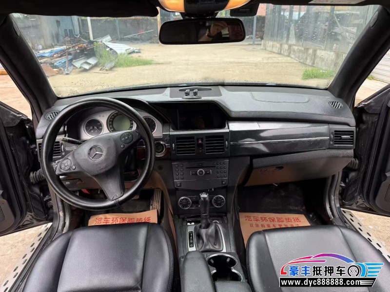 12年奔驰GLK轿车抵押车出售