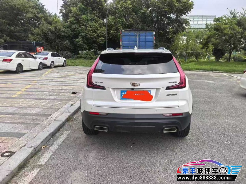 22年凯迪拉克XT4轿车抵押车出售