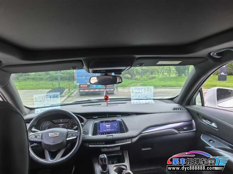 22年凯迪拉克XT4轿车抵押车出售