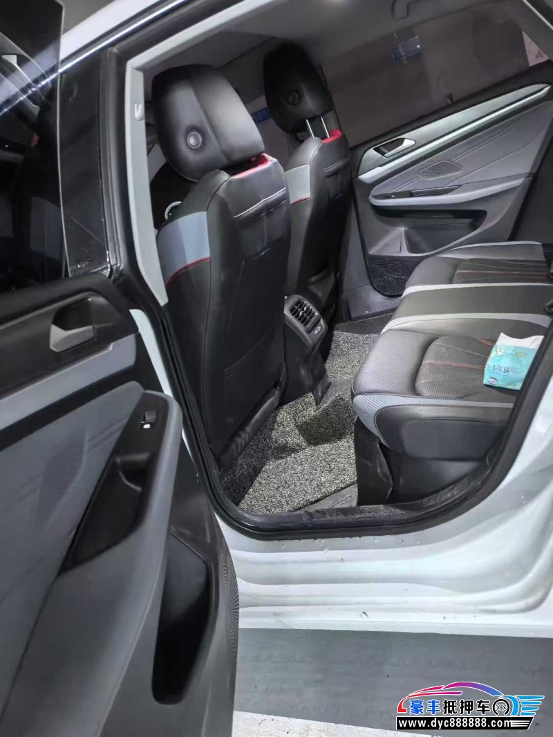 24年大众凌渡轿车抵押车出售