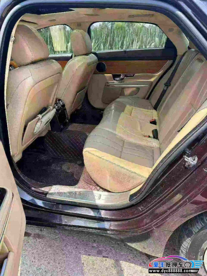 13年捷豹XJ轿车抵押车出售