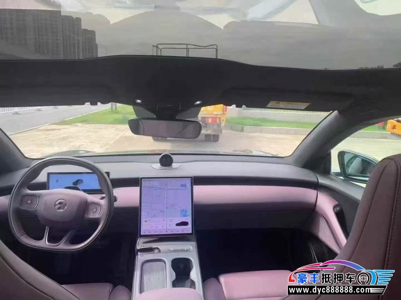 24年蔚来ET5轿车抵押车出售