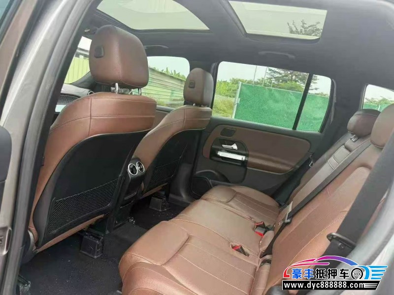 20年奔驰GLB轿车抵押车出售