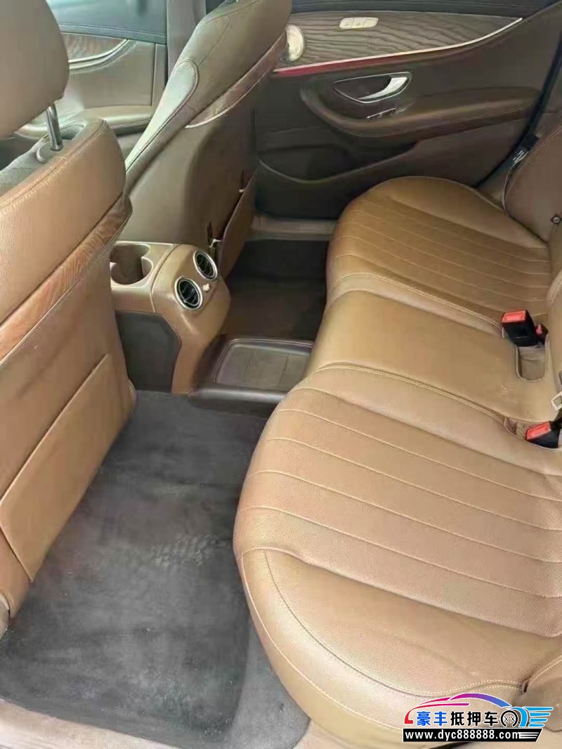 20年奔驰E轿车抵押车出售