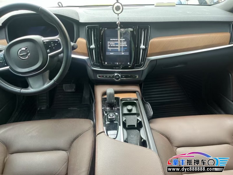 22年沃尔沃S90轿车抵押车出售