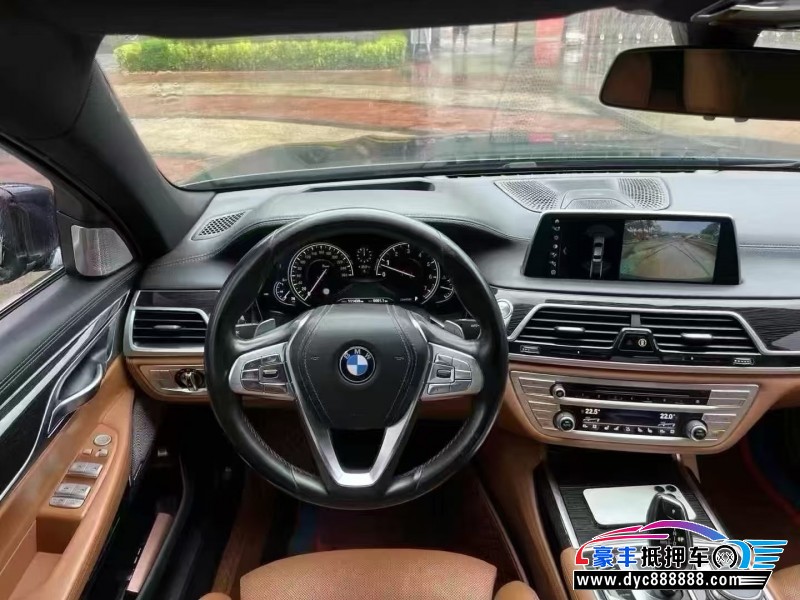 17年宝马7系轿车抵押车出售