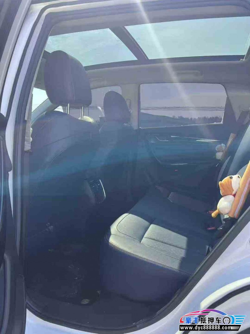 22年东风AX7轿车抵押车出售