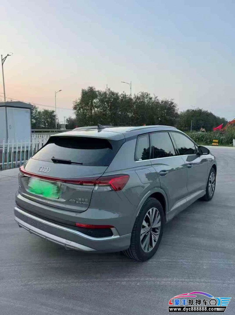 25年奥迪Q4轿车抵押车出售