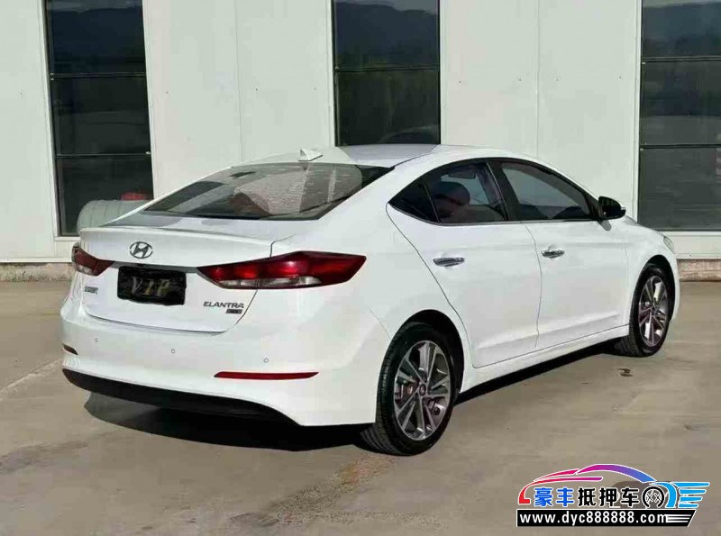 18年现代领动轿车抵押车出售