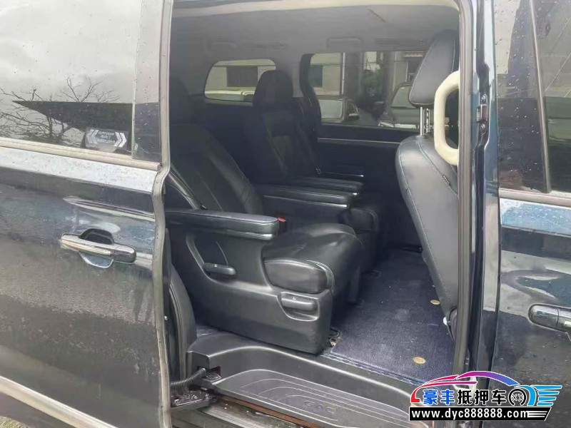 23年传祺M8轿车抵押车出售