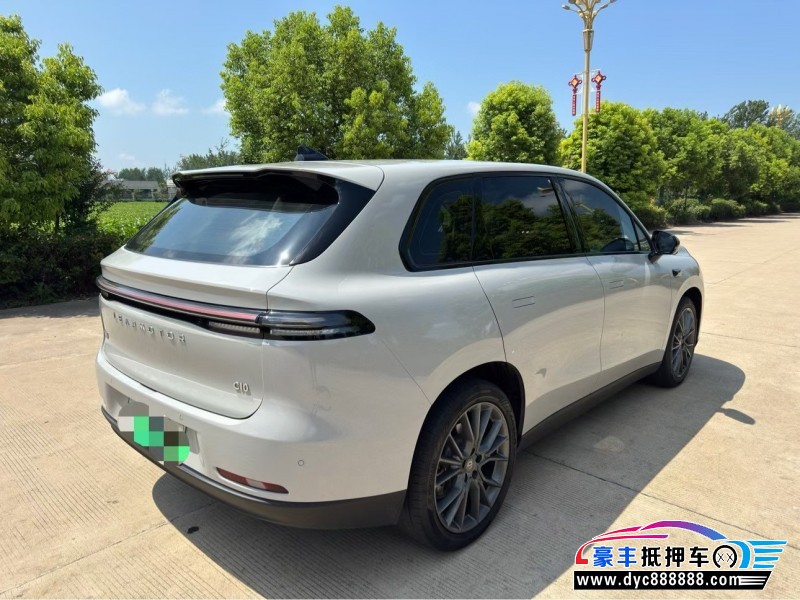 24年零跑C10轿车抵押车出售