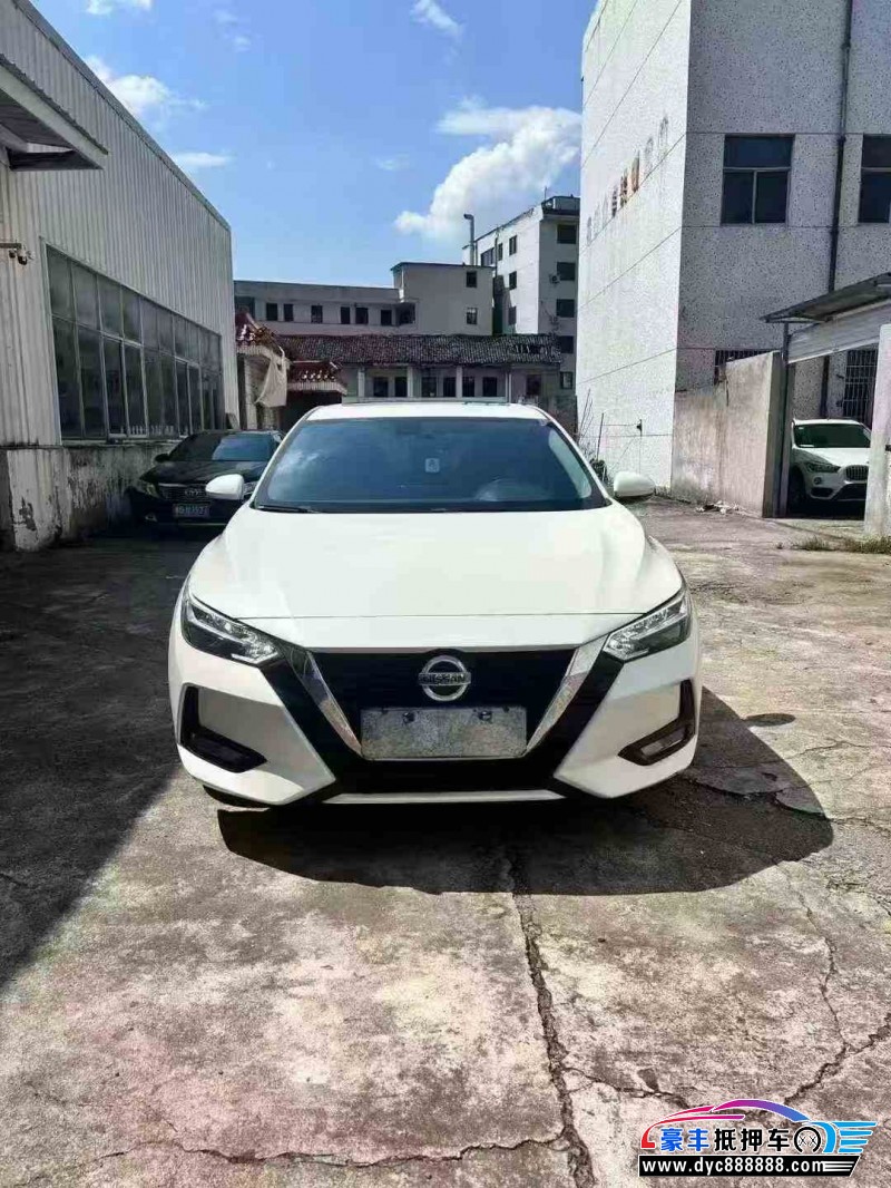 22年日产轩逸轿车抵押车出售