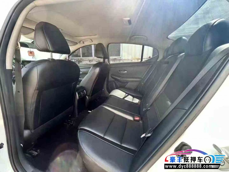 22年日产轩逸轿车抵押车出售