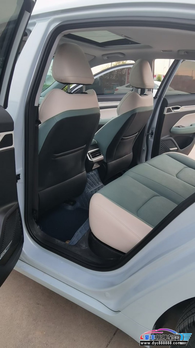 24年吉利帝豪轿车抵押车出售