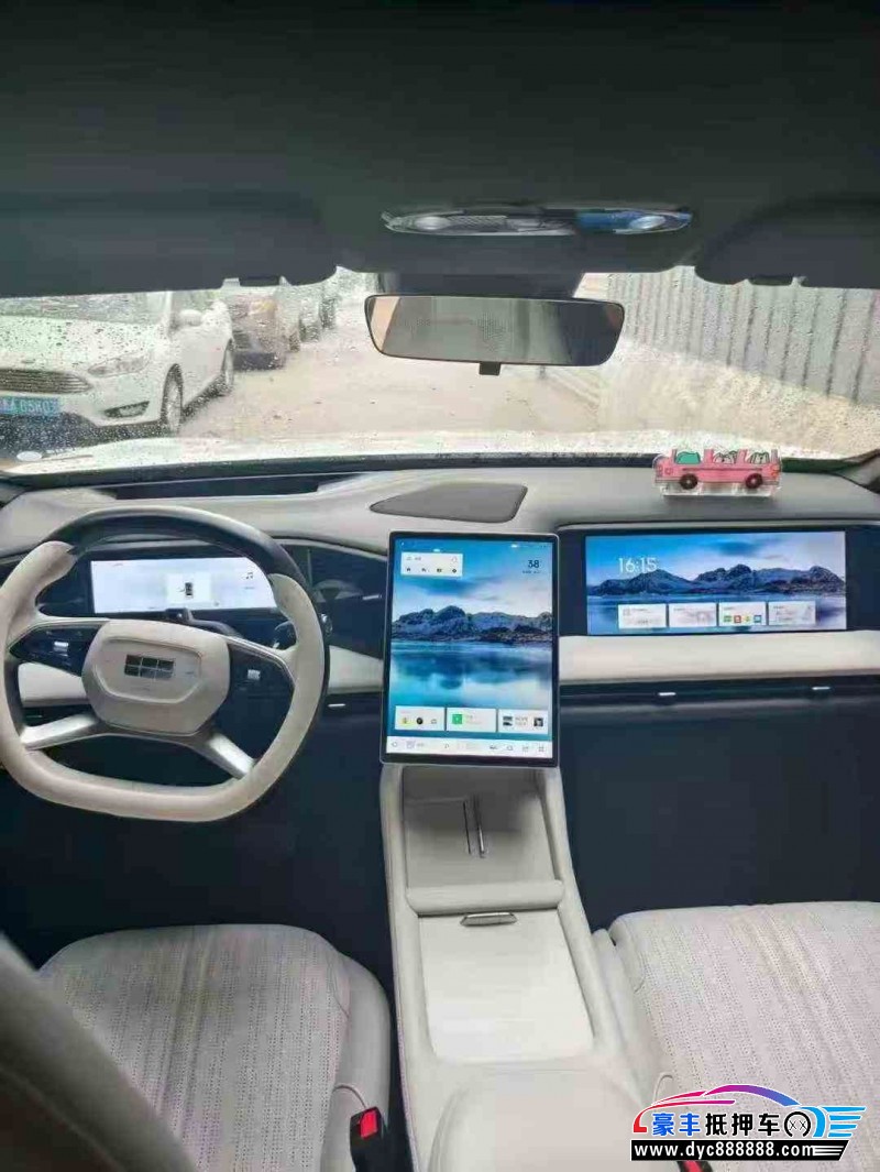 23年吉利银河L7轿车抵押车出售