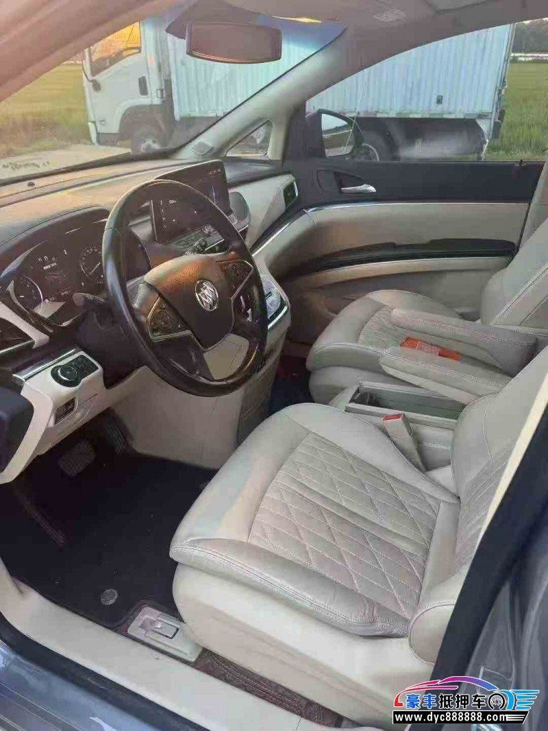 23年别克GL8轿车抵押车出售