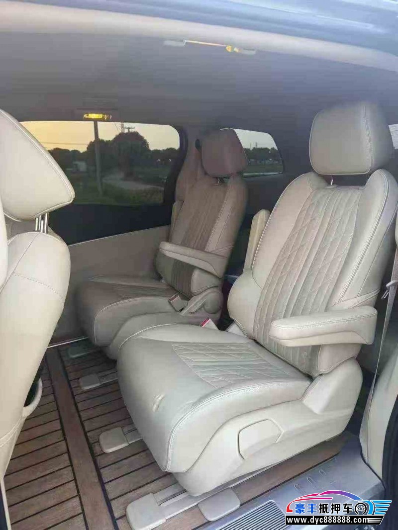 23年别克GL8轿车抵押车出售