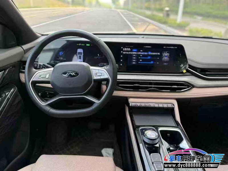 25年江淮QX轿车抵押车出售