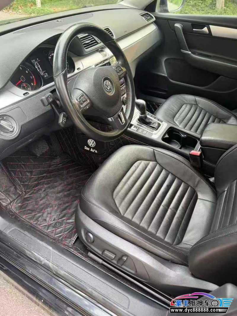 16年大众迈腾轿车抵押车出售