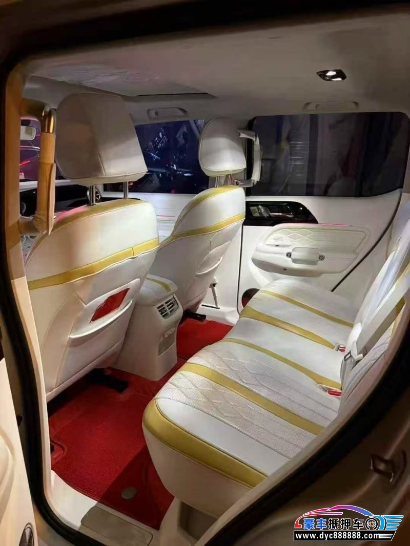 22年WEY坦克300轿车抵押车出售