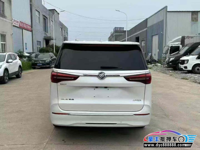 22年别克GL8轿车抵押车出售