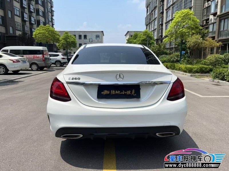 19年奔驰C轿车抵押车出售