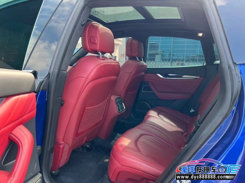 22年玛莎拉蒂莱万特轿车抵押车出售