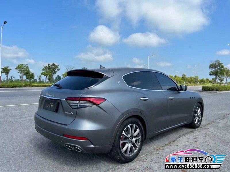 22年玛莎拉蒂莱万特轿车抵押车出售