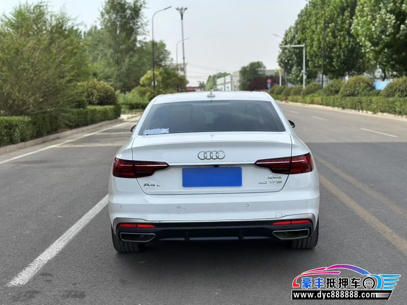 22年奥迪A4L轿车抵押车出售