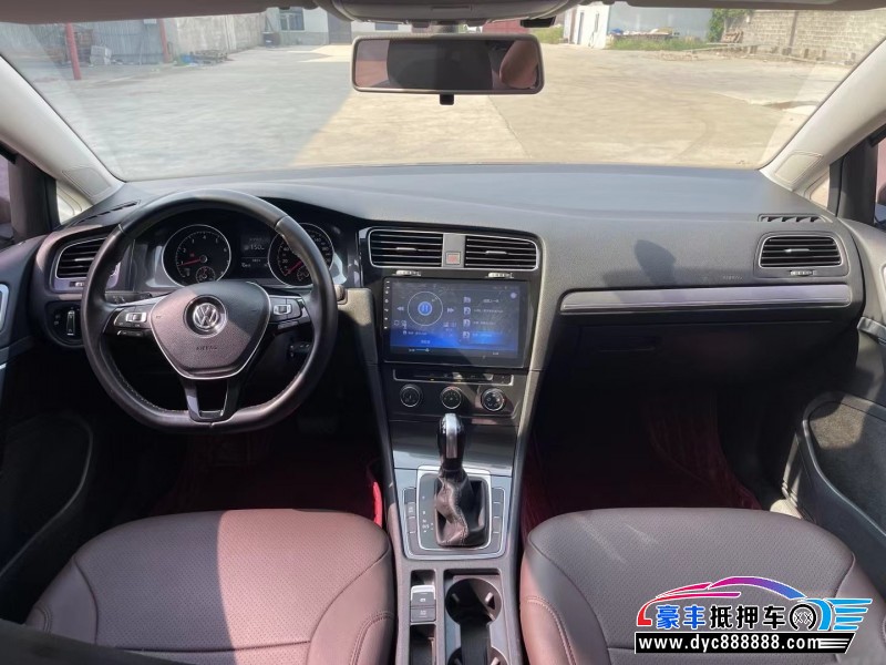 18年大众高尔夫轿车抵押车出售