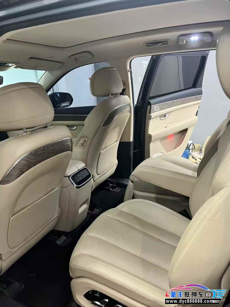 22年华为问界轿车抵押车出售