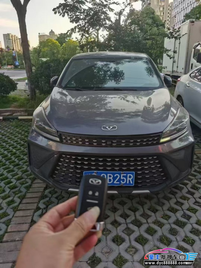 抵押车出售22年凯翼炫界轿车