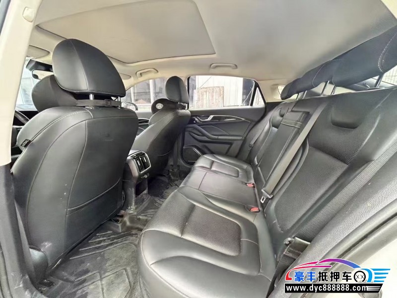 23年奔腾B70轿车抵押车出售