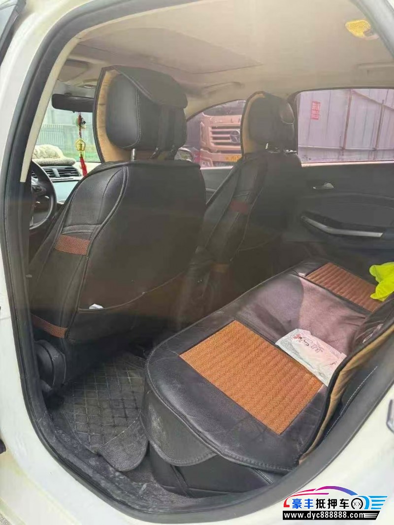 18年福特福睿斯轿车抵押车出售