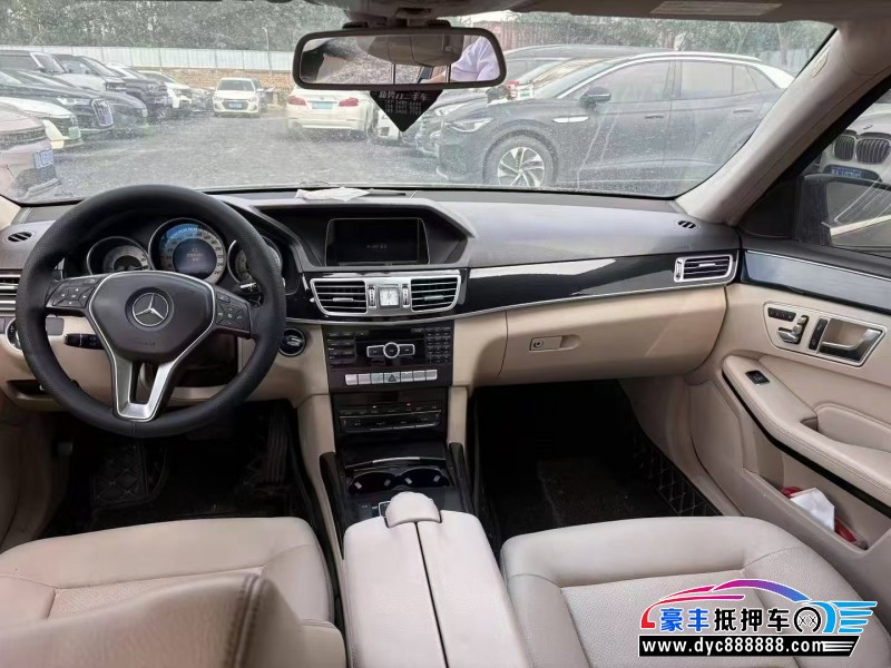 14年奔驰E轿车抵押车出售