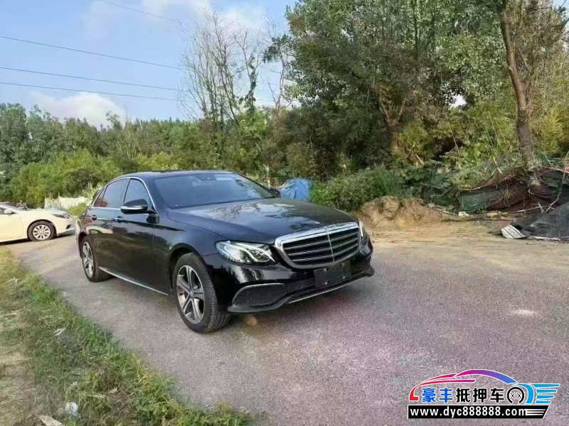 16年奔驰E轿车抵押车出售