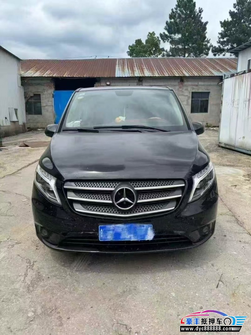 19年奔驰威霆轿车抵押车出售