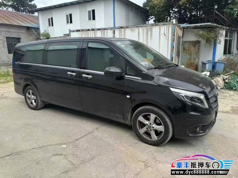 19年奔驰威霆轿车抵押车出售