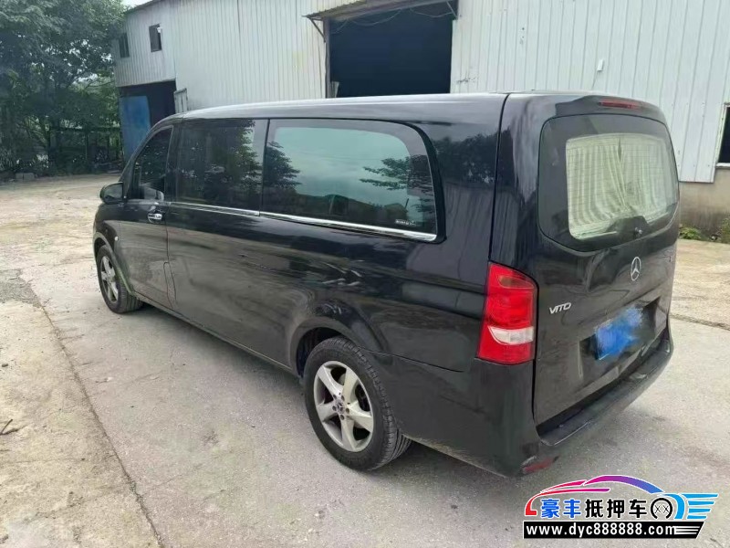 19年奔驰威霆轿车抵押车出售