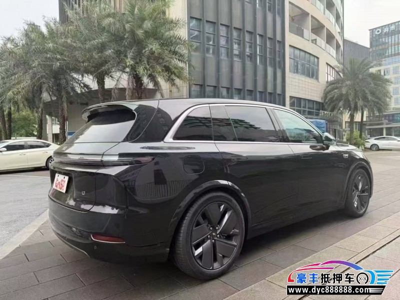 25年理想L7轿车抵押车出售